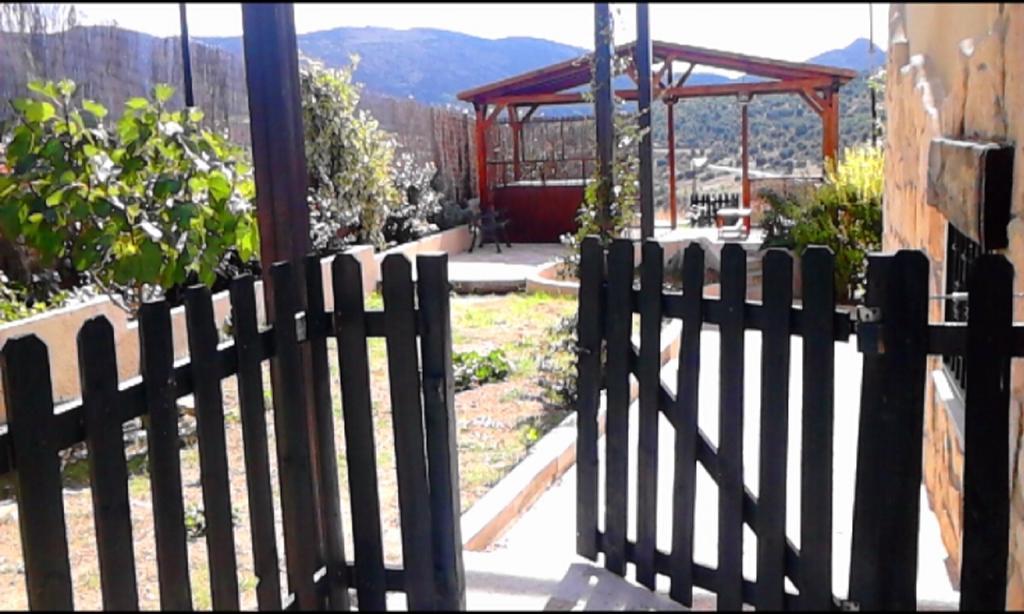 El Jardincillo Hostal Robledo de Chavela Exterior foto